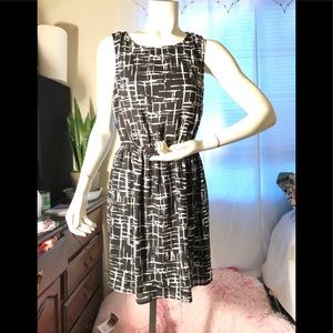 Forever 21 beautiful open back dress